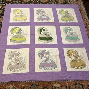 Beautiful Shabby Chic Lavender Vintage Hand-Stitched Southern Belle Quilt